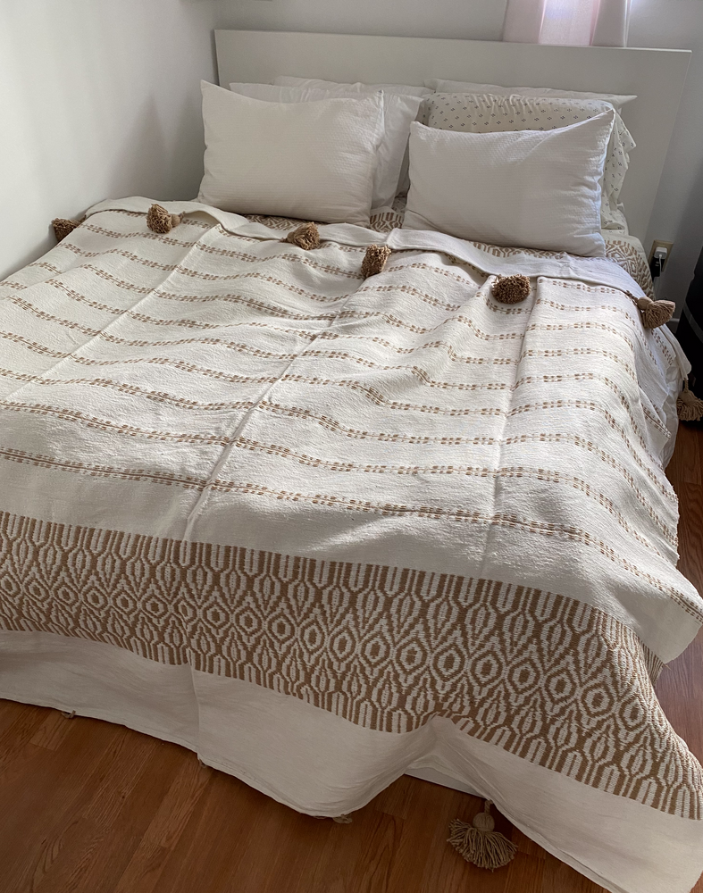 Moroccan Pom Pom — Off-White Blanket